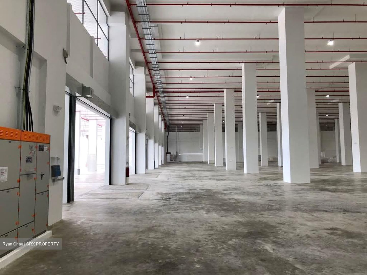 Gul Circle (D22), Warehouse #564755621